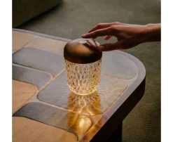 Copper-finished mini portable lamp: treat yourself to the Saint-Louis crystal lamp
