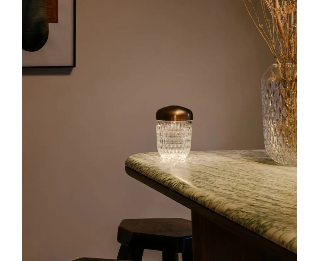 Copper-finished mini portable lamp: treat yourself to the Saint-Louis crystal lamp