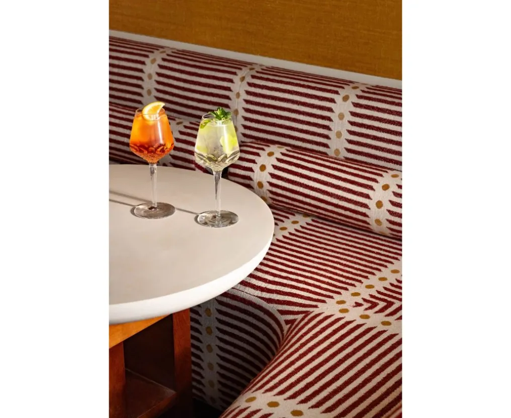 FOLIA N°4 WINE GLASS