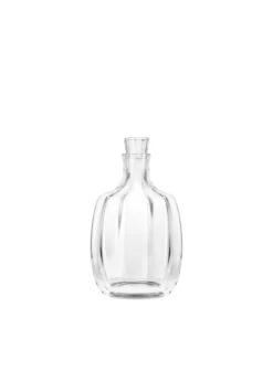 Spirits decanter: Offer yourself a crystal decanter to enhance your bar