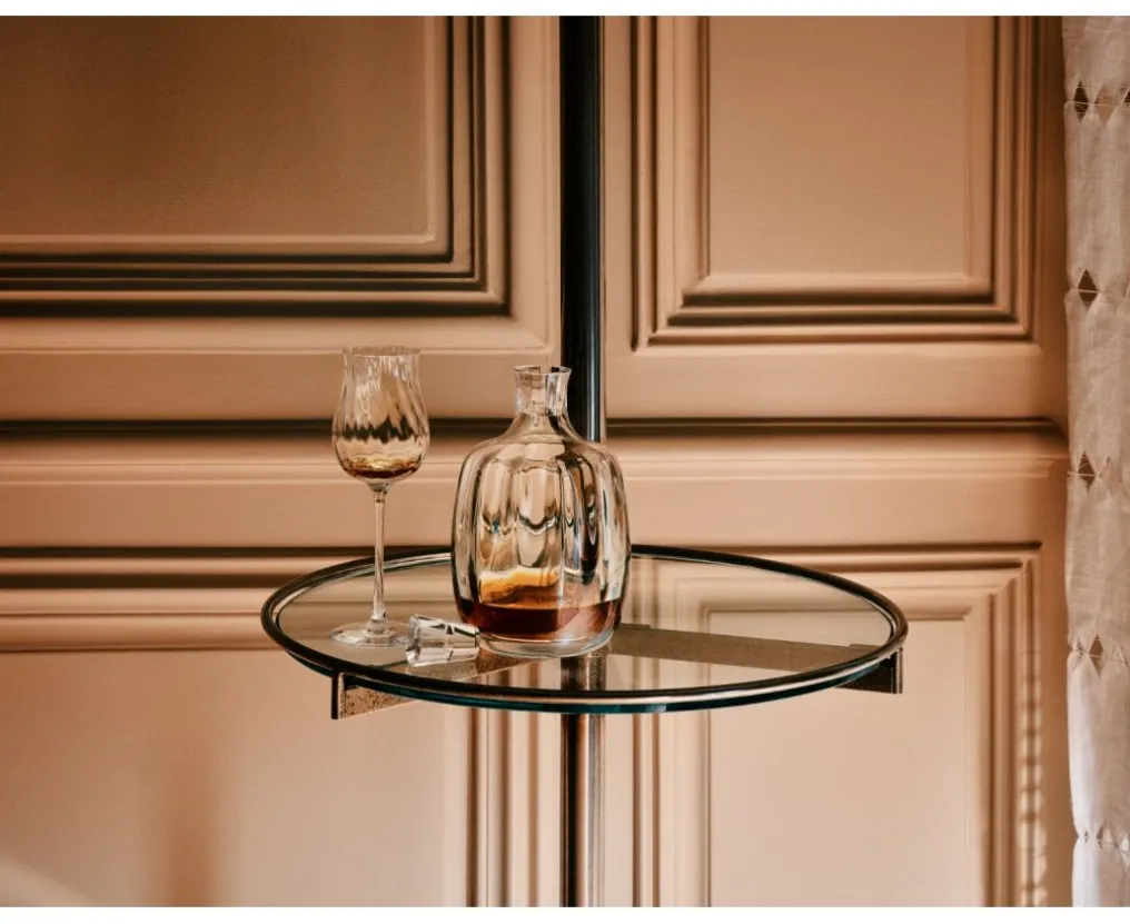 Spirits decanter: Offer yourself a crystal decanter to enhance your bar